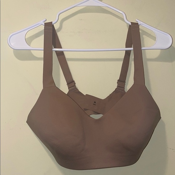 Womens Lululemon Athletica Tan Sports Bra - Picture 1 of 5